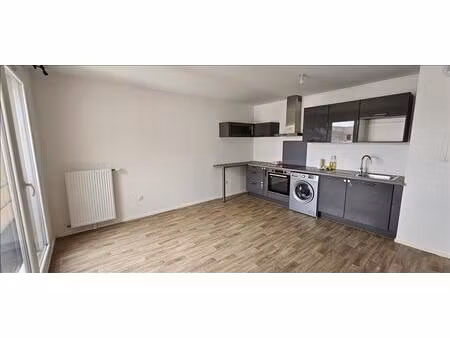 appartement - 4ème étage - 44 60 m2 - 2 pièces - non meublé
