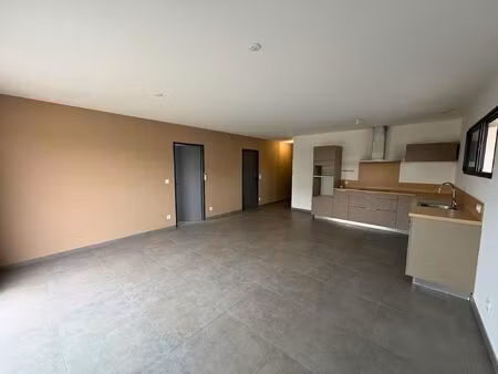 apt t3 avec jardin et parking