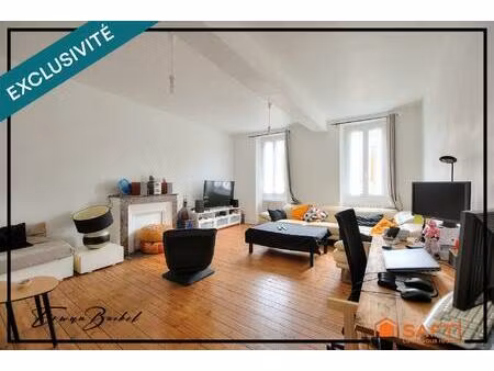 maison de ville 5 chambres avec jardin et dépendances supplémentaires