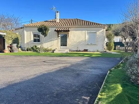 a visiter sur bollene (84) magnifique maison de plain pied de 80 m² env. sur terrain clos 