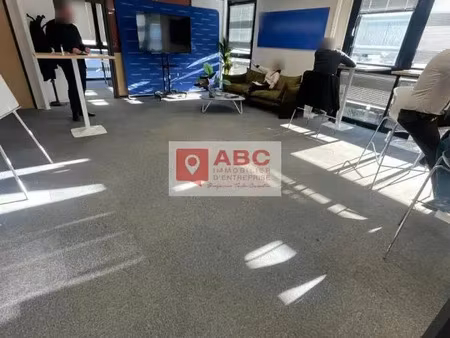 bureaux a louer a lattes