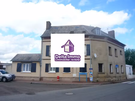 spécial investisseur - immeuble avec 3 appartements et 6 garage