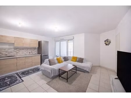 a vendre appartement t2 de 41 m² à marseille 3eme arrondissement