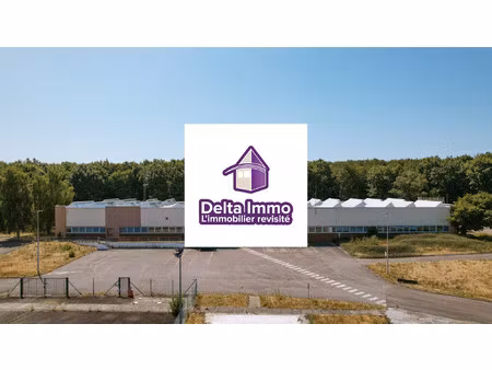 val-de-reuil (27) - local industriel de 3300 m² env. à vendre