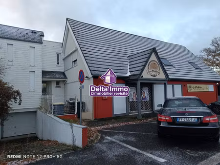 local professionnel avec appartements à vendre - saint sebastie