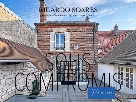 fleurines 60700 - maison de ville 207m2 / 3 chambres + 2 studios / terrasse / terrain 534m