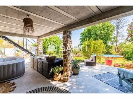 coup de coeur assuré sur cette magnifique maison entièrement rénovée!