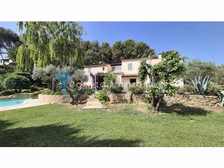 mas 7pièce(s) 5chambre(s) 222 m² saint-mitre-les-remparts (13920)