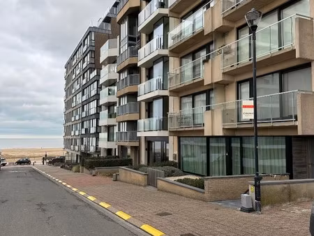 appartement te huur in knokke-heist met 2 slaapkamers