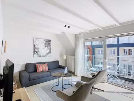 appartement te huur in knokke-heist met 2 slaapkamers