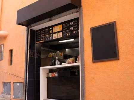 vente commerce 55 m² grasse (06130)