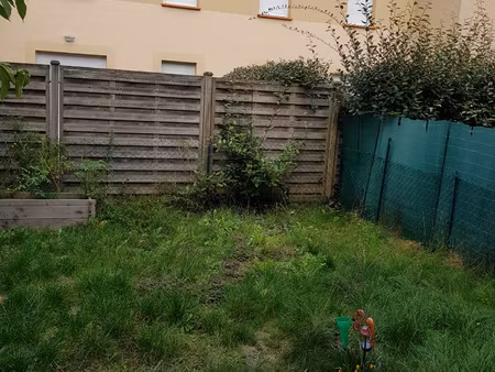 maison t4 dans résidence sécurisée avec jardinet et terrasse