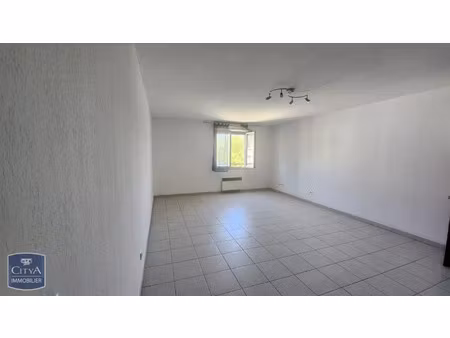 appartement à louer 2 pièces 48.06 m² - marseille (13) - 734€