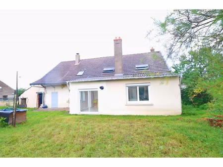 vente maison 5 pièces 158.31 m² à la villeneuve (71270)  160 000 €