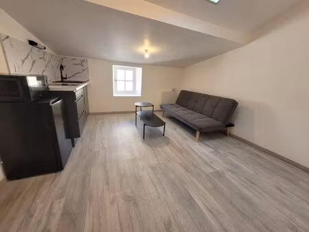 location appartement 2 pièces 26m² st jean d angely 17400