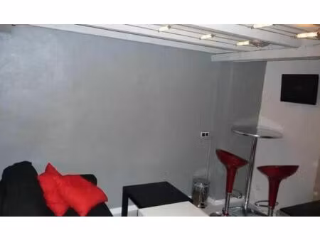 location appartement 1 pièce 24 m² à aix-en-provence (13080)