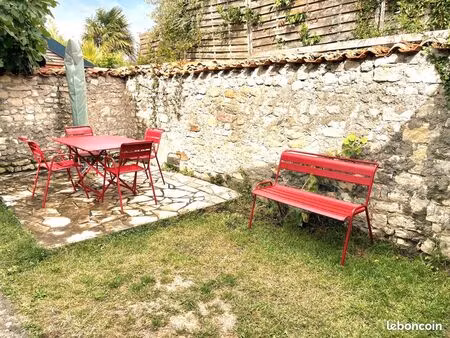 maison bord de mer nieul sur mer lauzieres