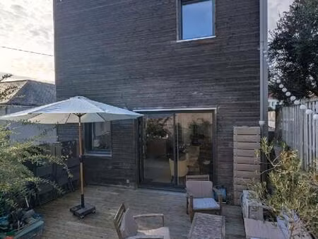 proche bourg - bords de sèvre - maison de ville - 90 m² - 3 chambres - terrasse - jardinet