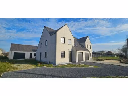 huis te koop in oosteeklo