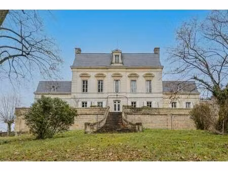 château à vendre à montagne : 3 500 000 € | 2500m²