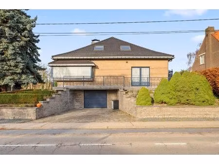 instapklare open bebouwing met veel ruimte en mogelijkheden in tienen