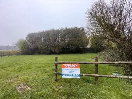 vente terrain à creully (14480) : à vendre / 703m² creully