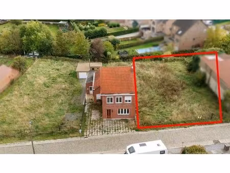 ruime bouwgrond voor halfopen bebouwing in goetsenhoven (tienen)