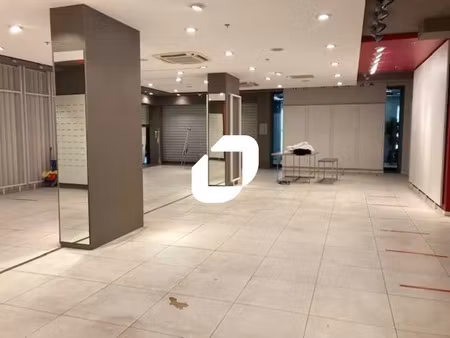 location commerce suresnes 92150