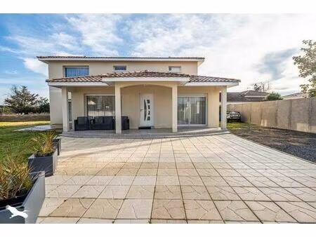 vente maison 4 pièces 141 m² sainte-eulalie (33560)