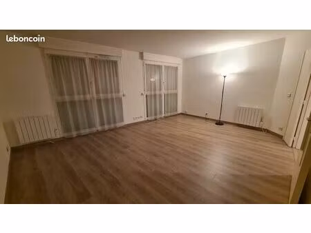 magnifique t2 centre ville noisy le grand