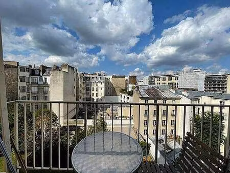 studio meublé avec terrasse  ascenseur et concierge