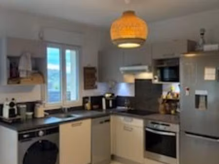 t2 vide – 42 m² + terrasse couverte 16 m² – résidence récente – disponible à partir du 09 