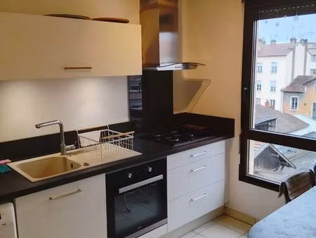 location appartement t2 – 50 m² – villeurbanne le totem