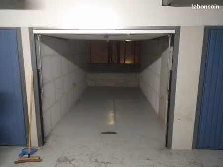 location parking boxé canal du midi/airbus saint eloi