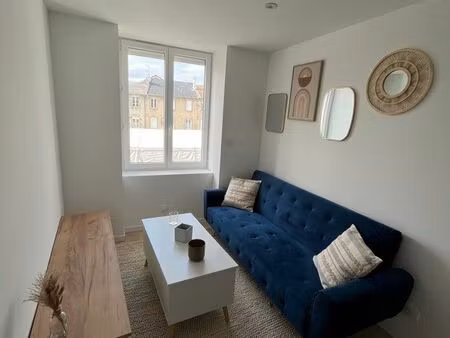 à louer – duplex rénové à neuf – centre d’yssingeaux