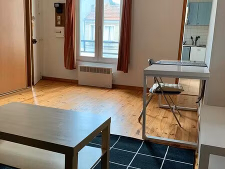 charmant studio 27m2 à louer
