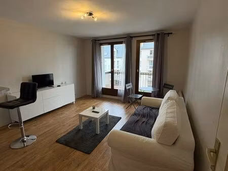 à louer studio meublé 30 m2