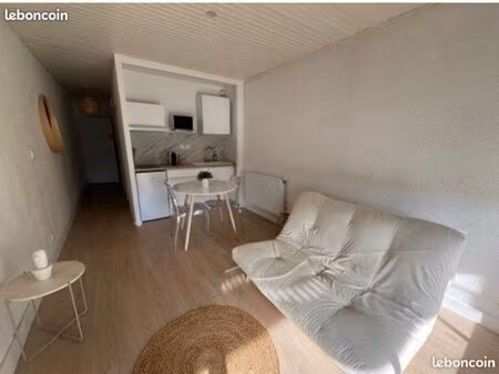 studio vue mer carnon plage