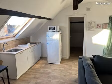 ◊proche mairie et centre-ville – f2 meublé refait à neuf