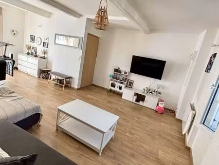 loue t3 centre ville de brens avec terrasse et jardin