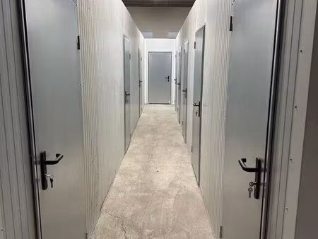 box de stockage / garde meuble