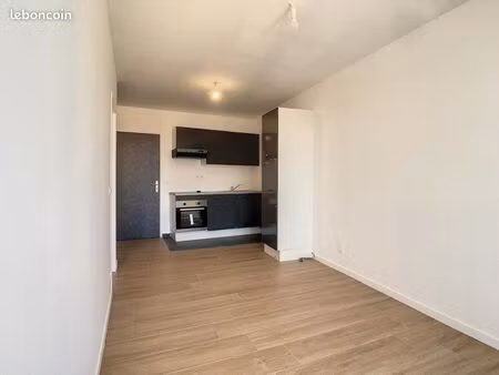 appartement t2 refait à neuf  idéalement situé