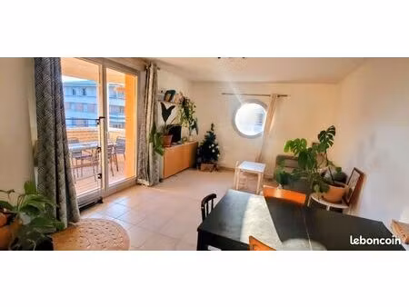 t3 meublé - sept deniers