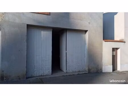 garage fermé à louer à marcigny