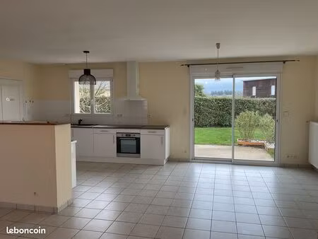 maison à louer à château-gontier secteur bazouges dans lotissement proche commerces