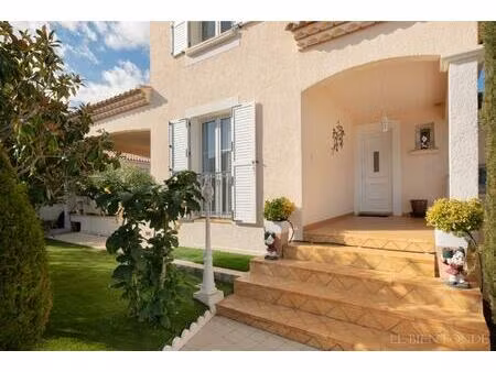 vente maison 4 pièces frontignan - maison villa f4/t4/4 pièces 143 m² 609000€