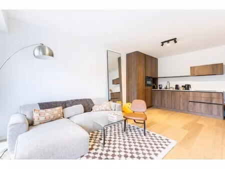 appartement te koop in berchem met 1 slaapkamer