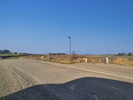 terrain constructible viabilisé de 2022m2 - auch proche