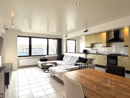 appartement te koop in oostende met 2 slaapkamers