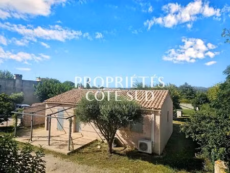 charmante maison de plain-pied à saint-geniès-de-comolas